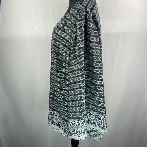 Fashion Bug Fully Lined Ultra Flowy Tunic with Faire Isle Print - Picture 4 of 6